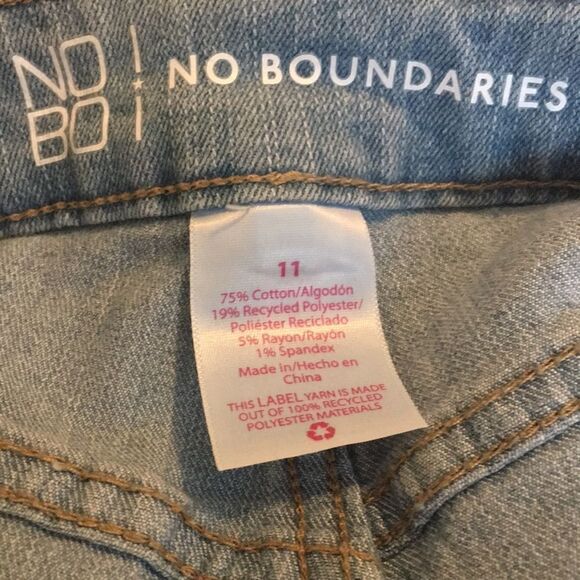 No Boundaries jeans size 11 - Picture 9 of 10